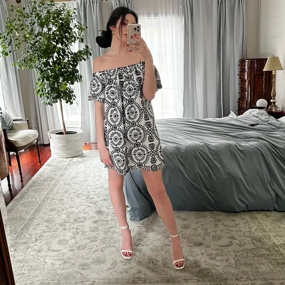 Entro Mini Dress - Picture 3 of 4